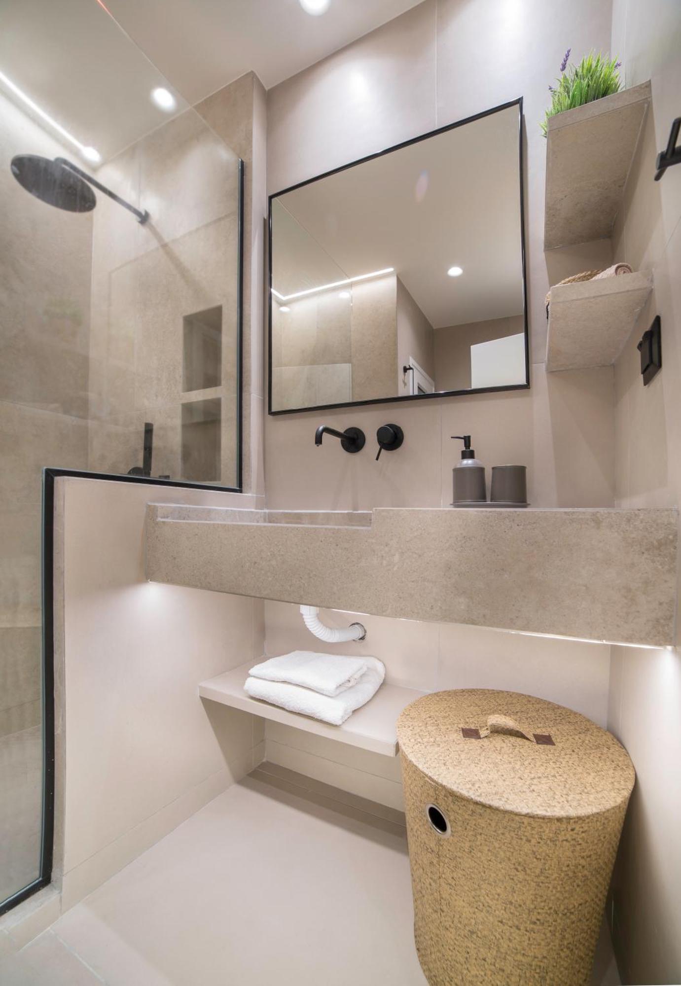 Urban Spacious Apartment Near Kallimarmaron Афіни Екстер'єр фото